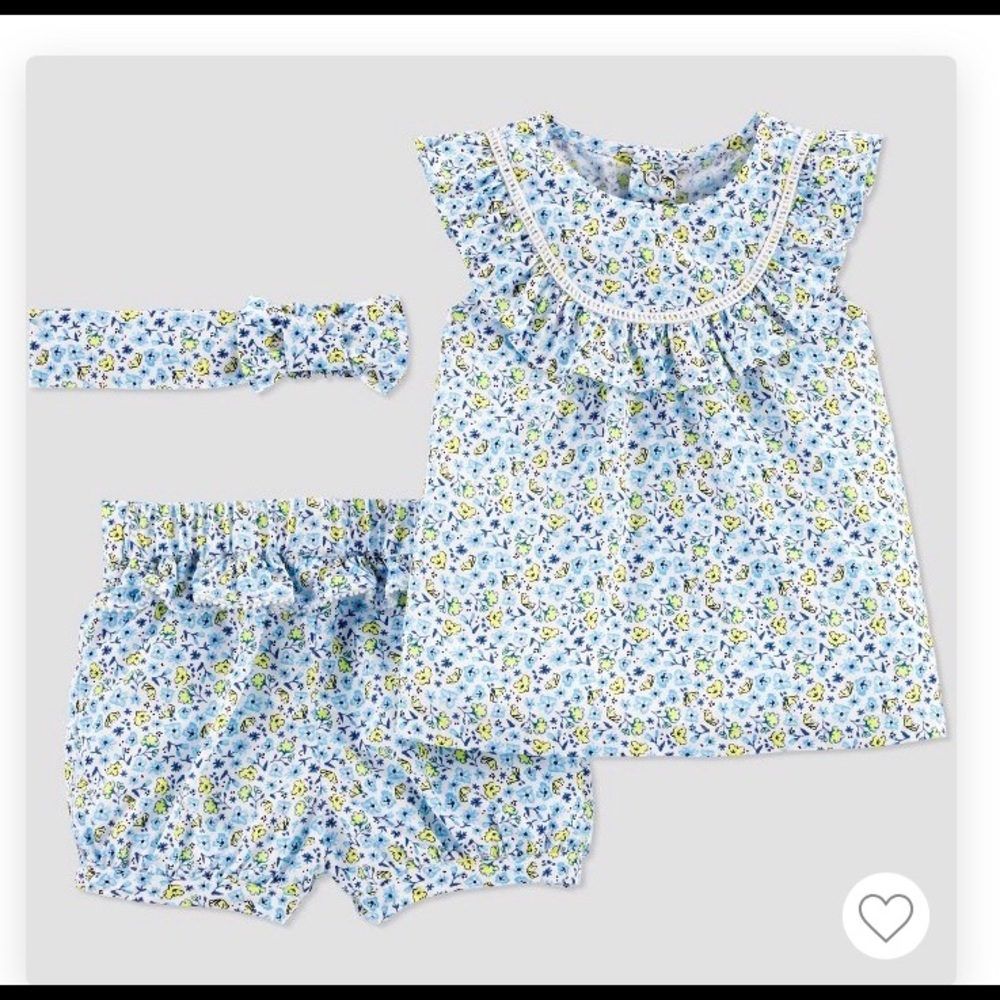Newborn outfit